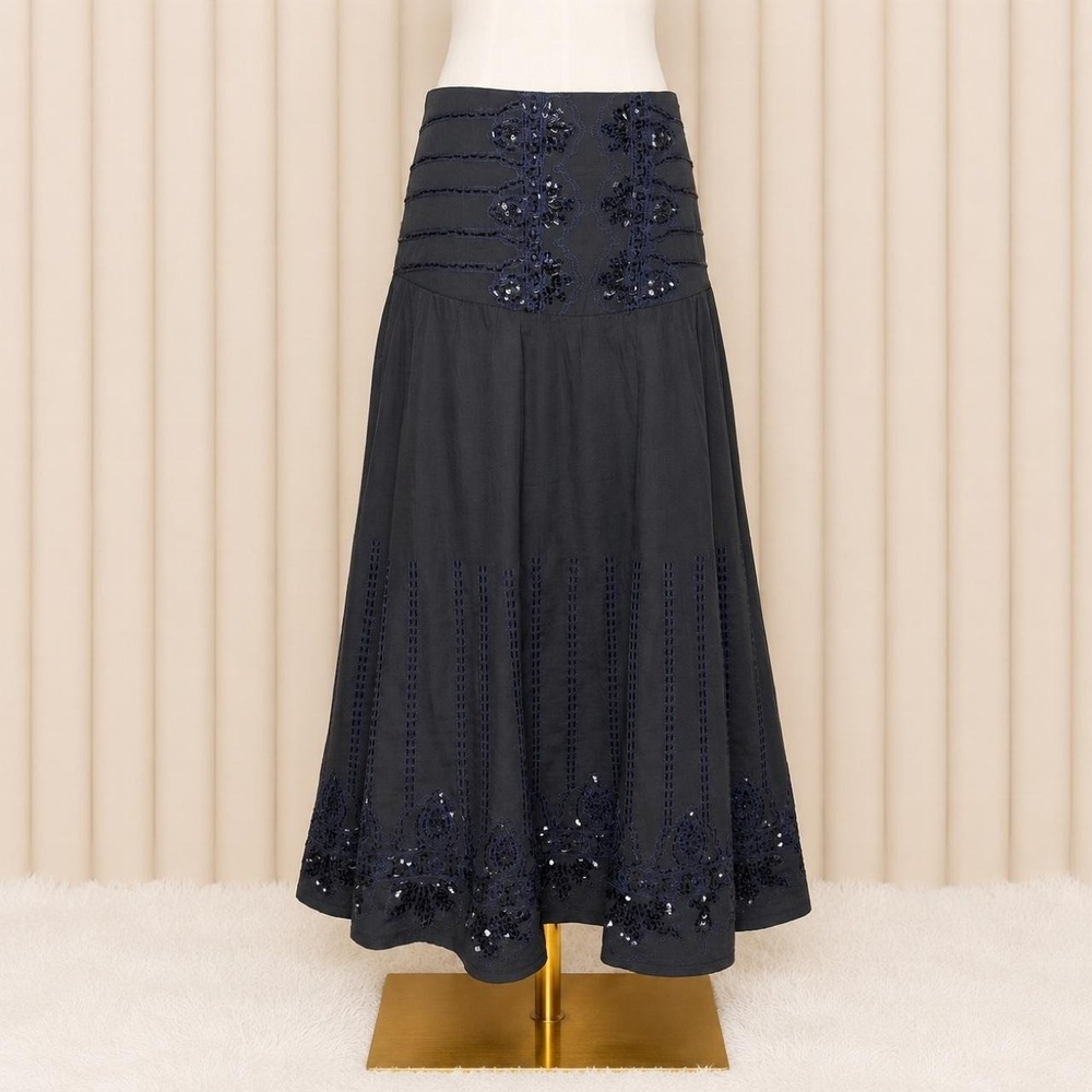 Vintage Y2K LA Woman Navy Beaded Maxi Skirt ✨